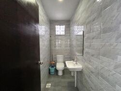 Capitagreen (D1), Office #475555401